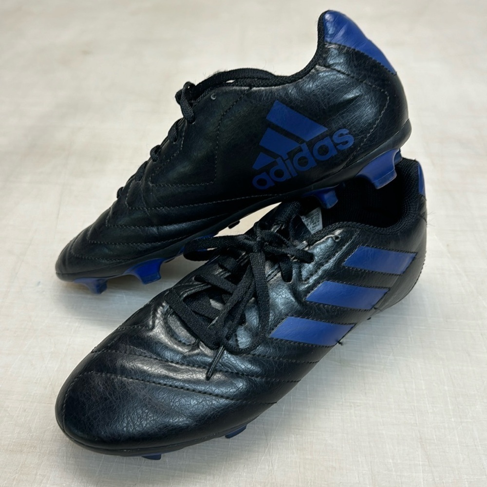 0824-03 Adidas Soccer Shoes